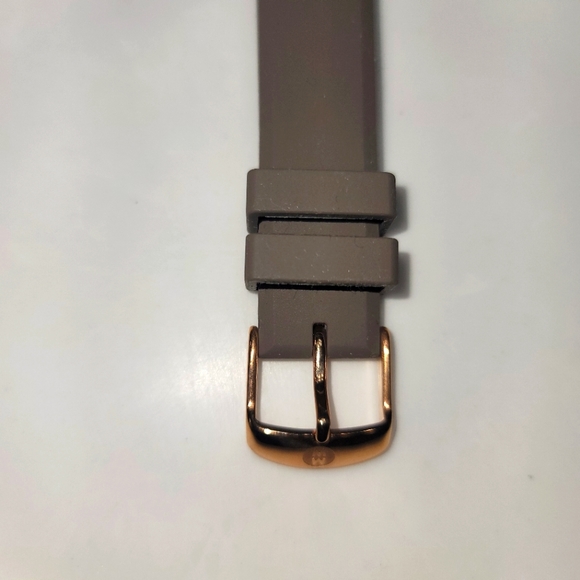 Never worn Michele Cape Silicone watch - Picture 6 of 7